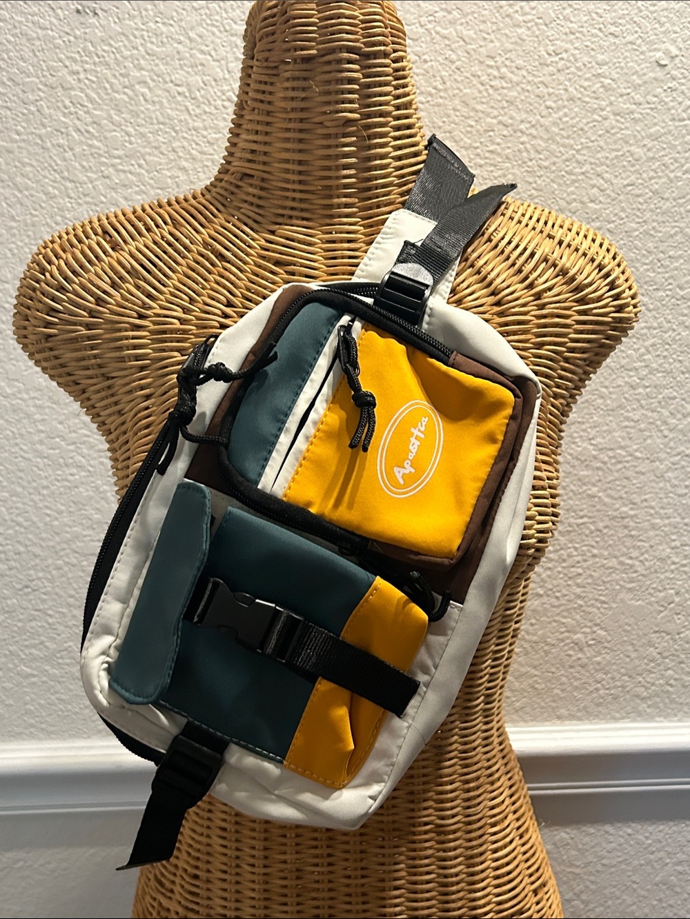 Sling Bag / Fanny Pack Unisex— Yellow & Green